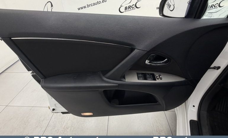 
								Toyota Avensis 2.0 Valvematic Wagon 2010 full									