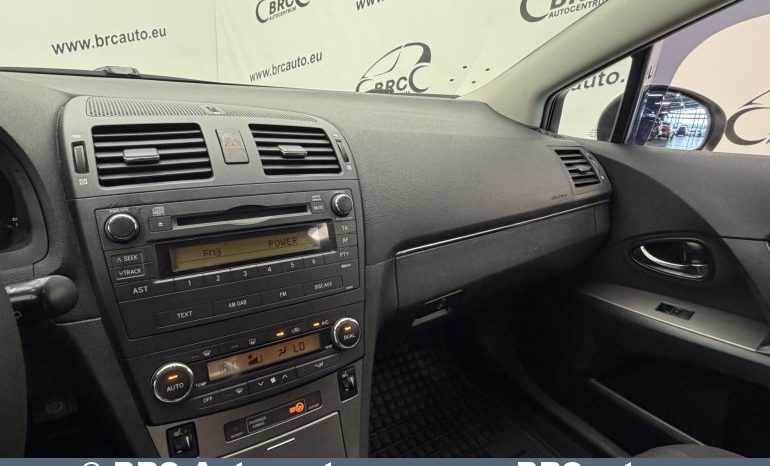 
								Toyota Avensis 2.0 Valvematic Wagon 2010 full									