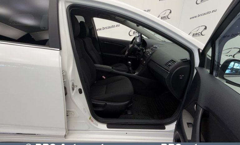 
								Toyota Avensis 2.0 Valvematic Wagon 2010 full									