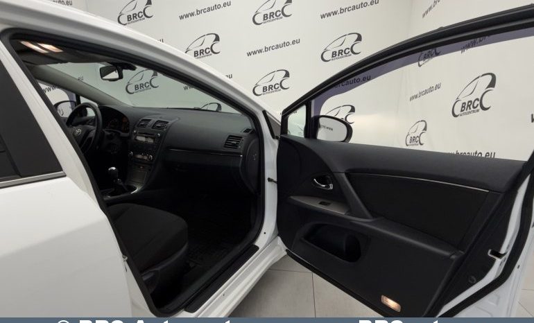 
								Toyota Avensis 2.0 Valvematic Wagon 2010 full									