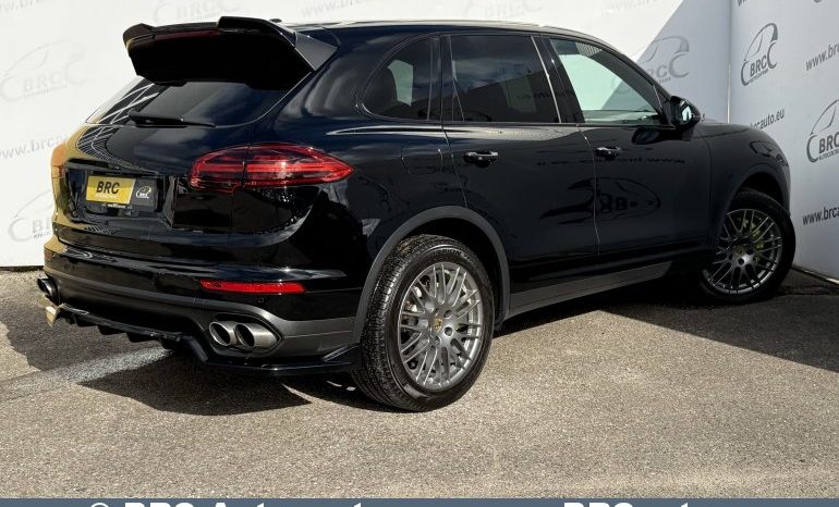 
								Porsche Cayenne S 3.0 V6 Hybrid Automatas 2016 full									