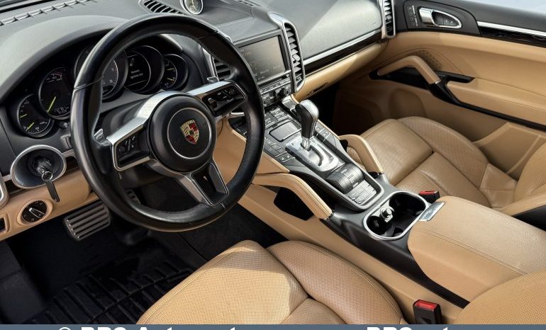 
								Porsche Cayenne S 3.0 V6 Hybrid Automatas 2016 full									