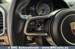 
										Porsche Cayenne S 3.0 V6 Hybrid Automatas 2016 full									