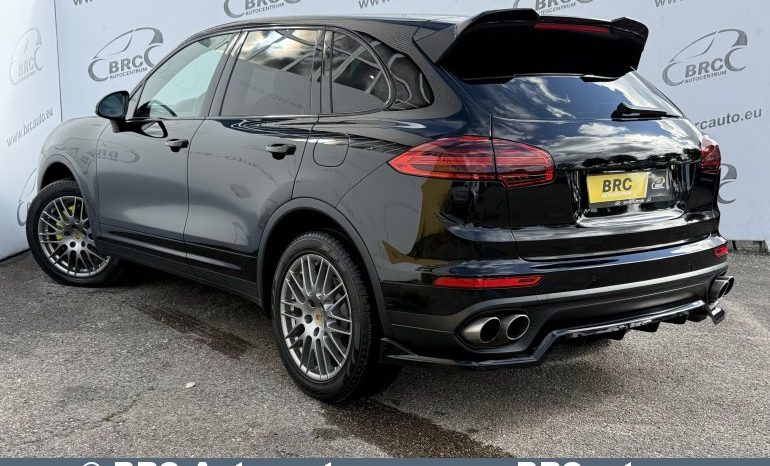 
								Porsche Cayenne S 3.0 V6 Hybrid Automatas 2016 full									