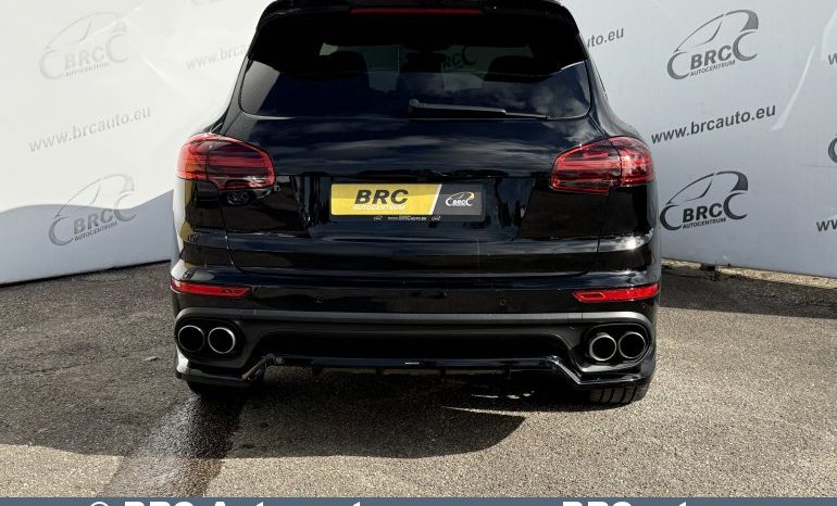 
								Porsche Cayenne S 3.0 V6 Hybrid Automatas 2016 full									