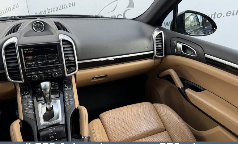 
								Porsche Cayenne S 3.0 V6 Hybrid Automatas 2016 full									