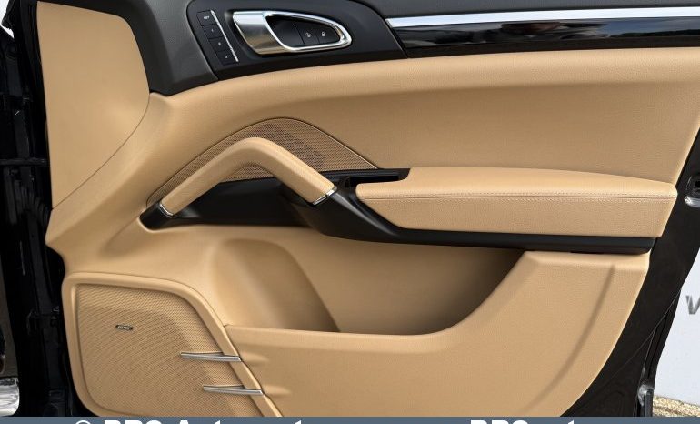 
								Porsche Cayenne S 3.0 V6 Hybrid Automatas 2016 full									