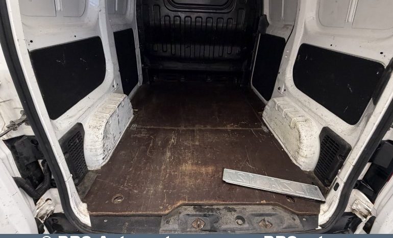 
								Nissan NV 200 1.5 dCi 2015 full									