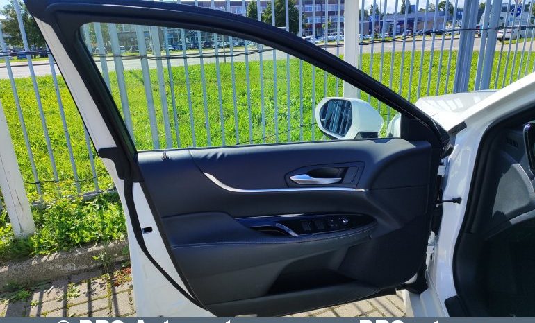 
								Toyota Mirai 1.2 kWh FCEV XLE Vandenilis 2023 full									