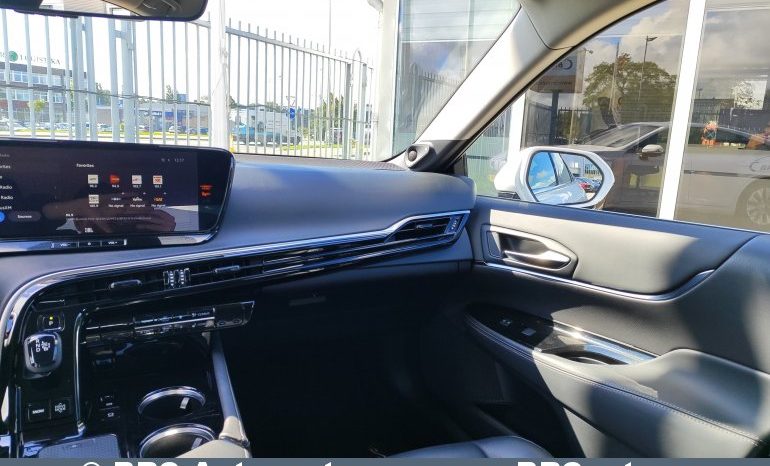
								Toyota Mirai 1.2 kWh FCEV XLE Vandenilis 2023 full									