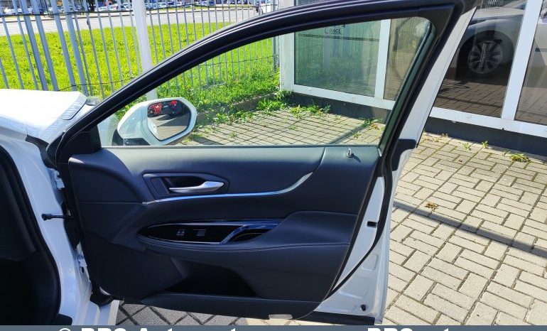
								Toyota Mirai 1.2 kWh FCEV XLE Vandenilis 2023 full									