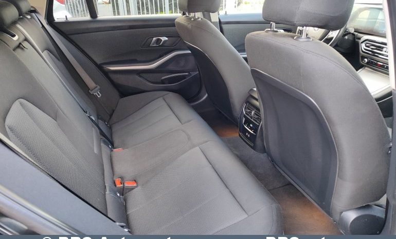
								BMW 318 2.0i Automatas 2024 full									