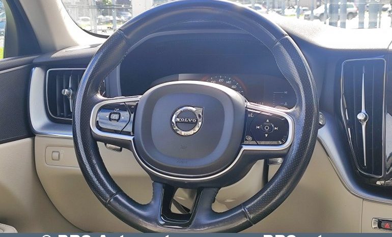 
								Volvo XC 60 D4 AWD Automatas 2017 full									
