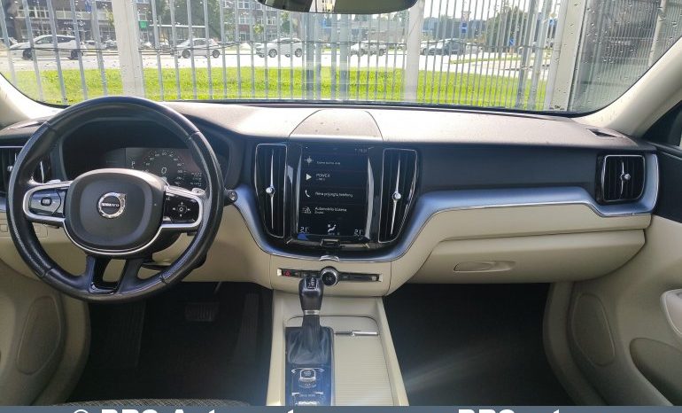 
								Volvo XC 60 D4 AWD Automatas 2017 full									