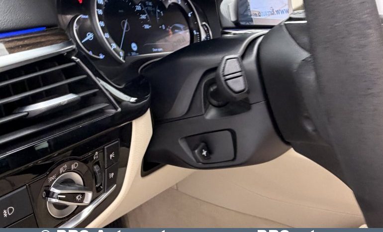 
								BMW 520 d Luxury Individual Automatas 2018 full									