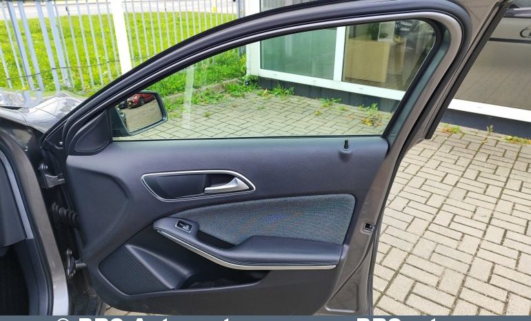 
								Mercedes-Benz GLA 220 2.2d 2014 full									