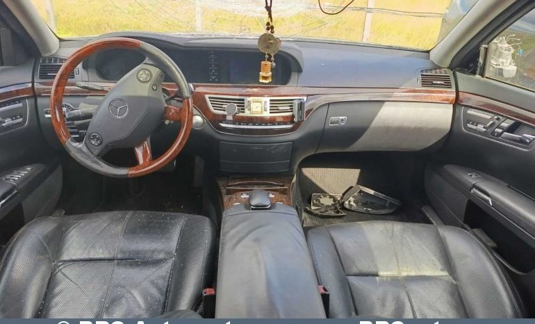 
								Mercedes-Benz S 350 Automatas 2006 full									