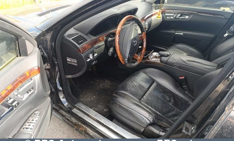 
								Mercedes-Benz S 350 Automatas 2006 full									