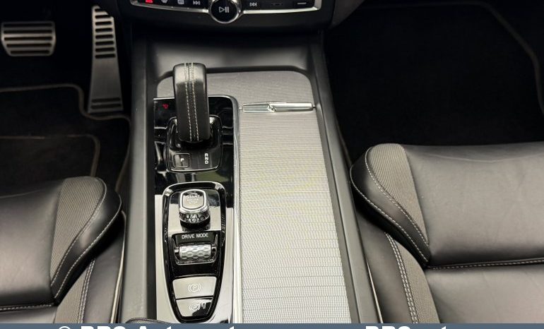 
								Volvo XC 60 T8 R-Design Twin Engine AWD Automatas 2020 full									