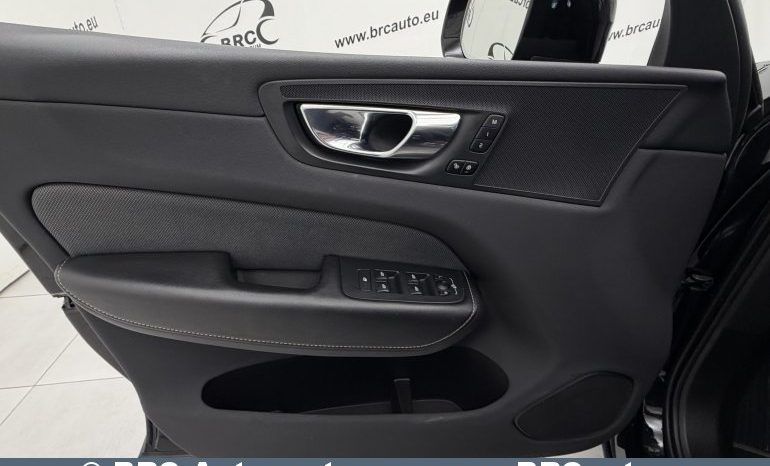 
								Volvo XC 60 T8 R-Design Twin Engine AWD Automatas 2020 full									