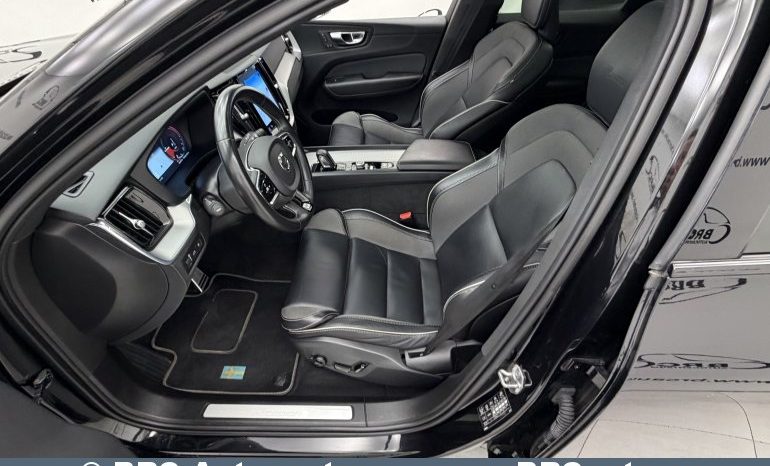 
								Volvo XC 60 T8 R-Design Twin Engine AWD Automatas 2020 full									