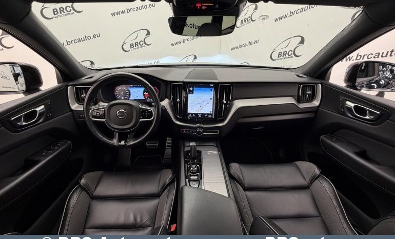 
								Volvo XC 60 T8 R-Design Twin Engine AWD Automatas 2020 full									
