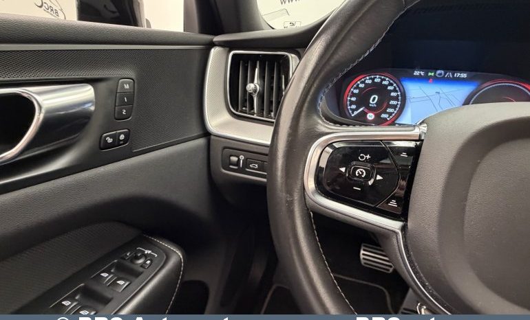 
								Volvo XC 60 T8 R-Design Twin Engine AWD Automatas 2020 full									