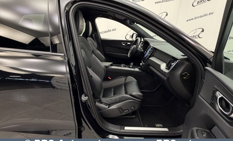 
								Volvo XC 60 T8 R-Design Twin Engine AWD Automatas 2020 full									
