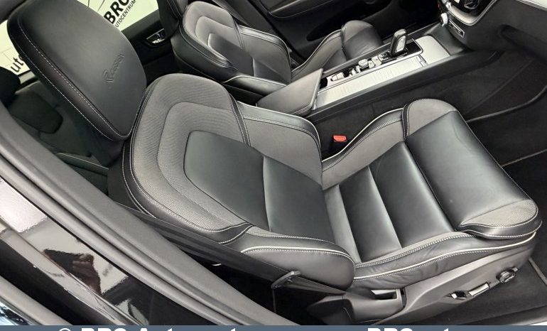 
								Volvo XC 60 T8 R-Design Twin Engine AWD Automatas 2020 full									