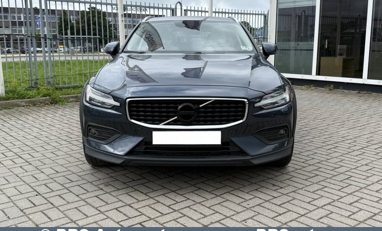 
								Volvo V60 Cross Country 2.0 T5 Momentum AWD Automatas 2022 full									