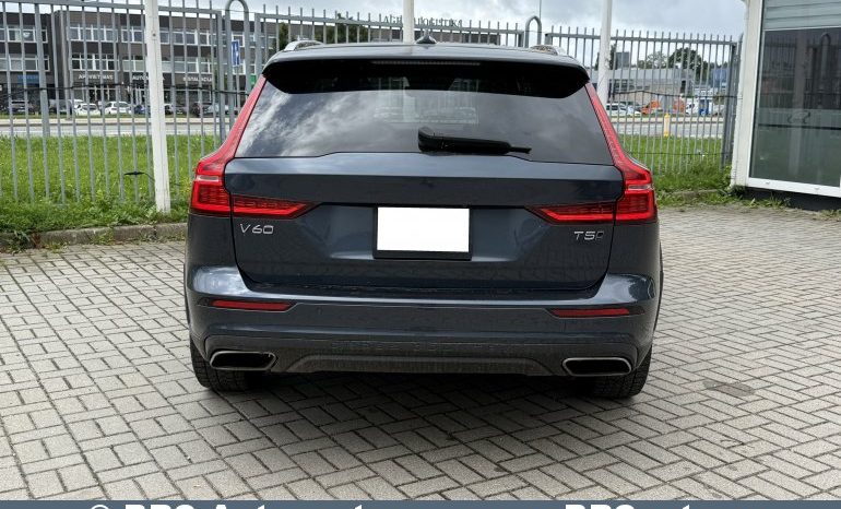 
								Volvo V60 Cross Country 2.0 T5 Momentum AWD Automatas 2022 full									