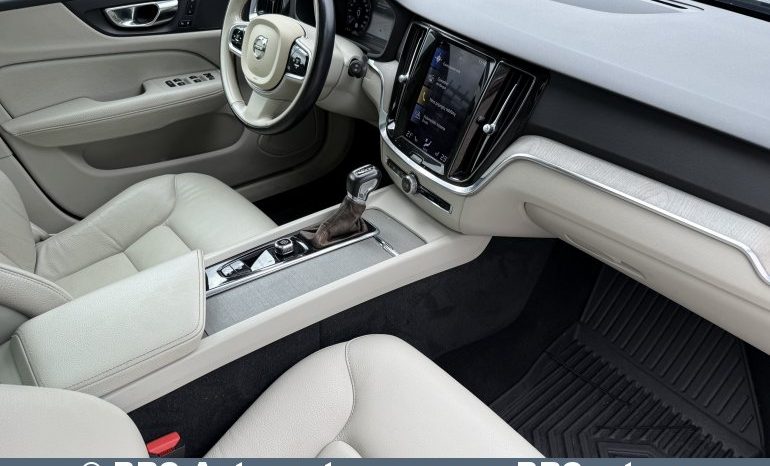 
								Volvo V60 Cross Country 2.0 T5 Momentum AWD Automatas 2022 full									