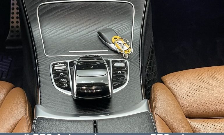 
								Mercedes-Benz C 300 e Plug-In Hybrid Automatas 2020 full									