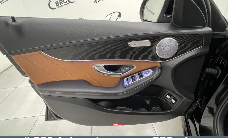 
								Mercedes-Benz C 300 e Plug-In Hybrid Automatas 2020 full									