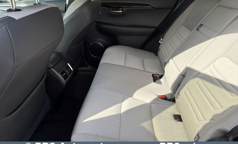 
								Lexus NX300h 2.5 Hybrid e-CVT Automatas 2016 full									