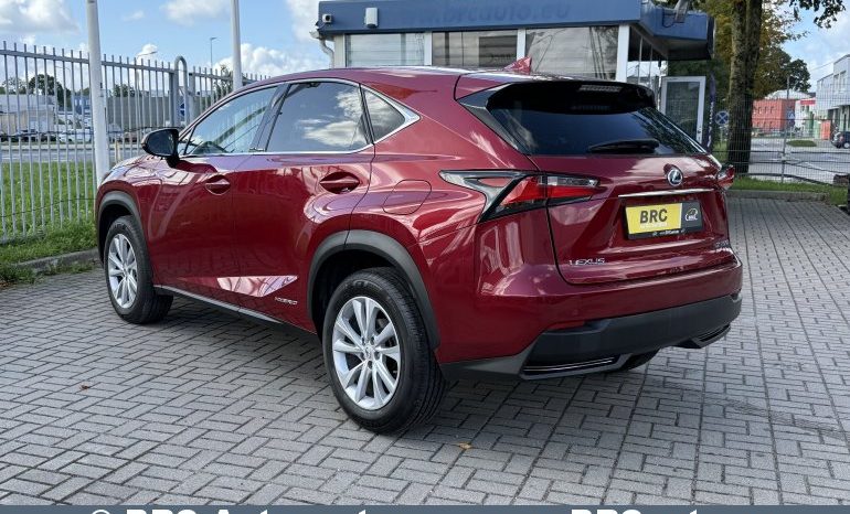 
								Lexus NX300h 2.5 Hybrid e-CVT Automatas 2016 full									