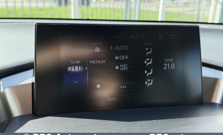 
								Lexus NX300h 2.5 Hybrid e-CVT Automatas 2016 full									