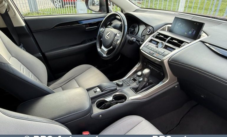 
								Lexus NX300h 2.5 Hybrid e-CVT Automatas 2016 full									