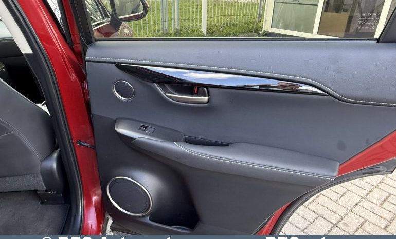 
								Lexus NX300h 2.5 Hybrid e-CVT Automatas 2016 full									