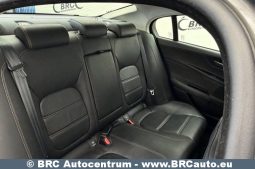 
										Jaguar XE 2.0D Automatas 2015 full									