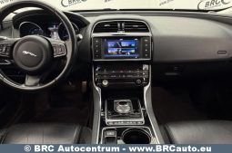 
										Jaguar XE 2.0D Automatas 2015 full									