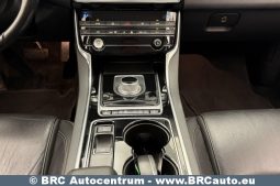 
										Jaguar XE 2.0D Automatas 2015 full									