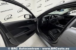 
										Jaguar XE 2.0D Automatas 2015 full									