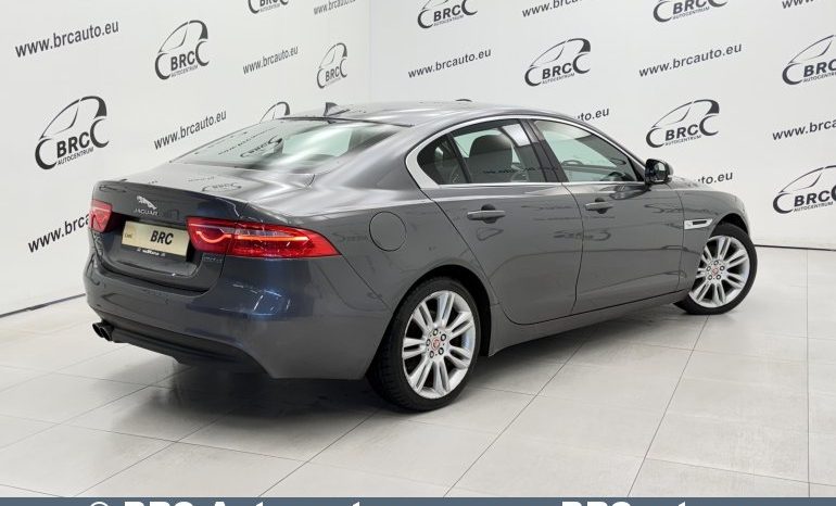 
								Jaguar XE 2.0D Automatas 2015 full									