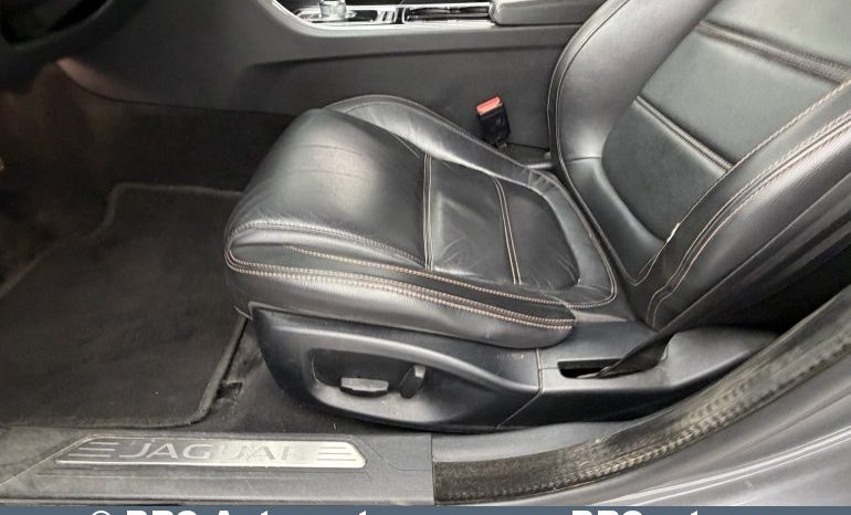
								Jaguar XE 2.0D Automatas 2015 full									