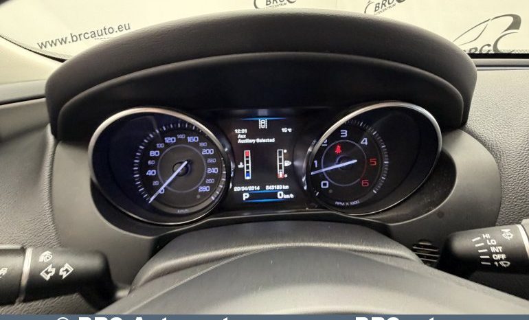 
								Jaguar XE 2.0D Automatas 2015 full									