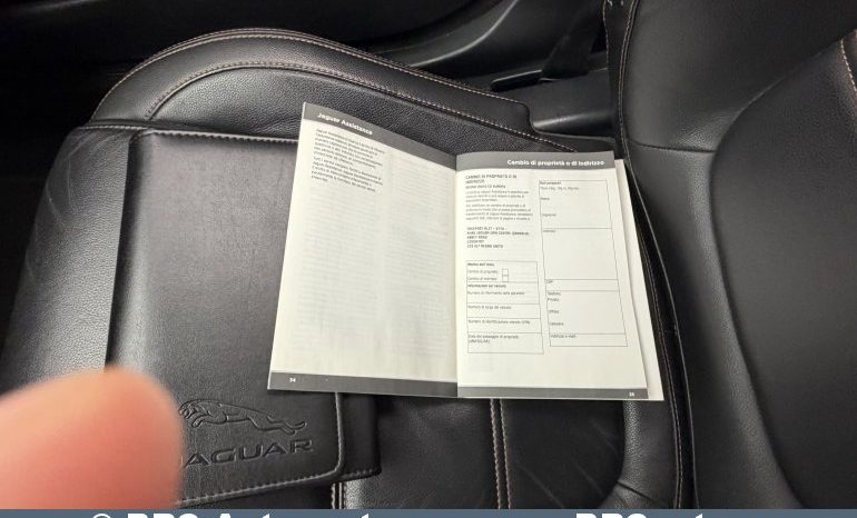 
								Jaguar XE 2.0D Automatas 2015 full									