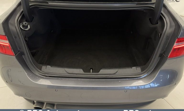 
								Jaguar XE 2.0D Automatas 2015 full									