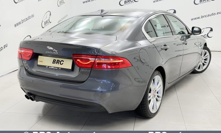 
								Jaguar XE 2.0D Automatas 2015 full									