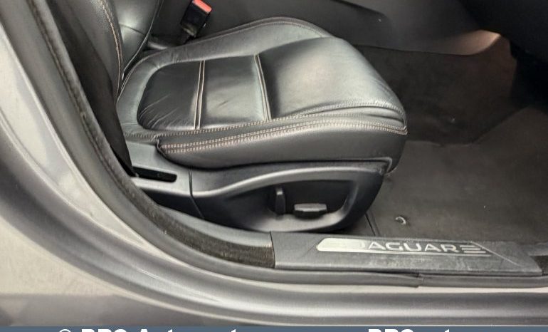 
								Jaguar XE 2.0D Automatas 2015 full									